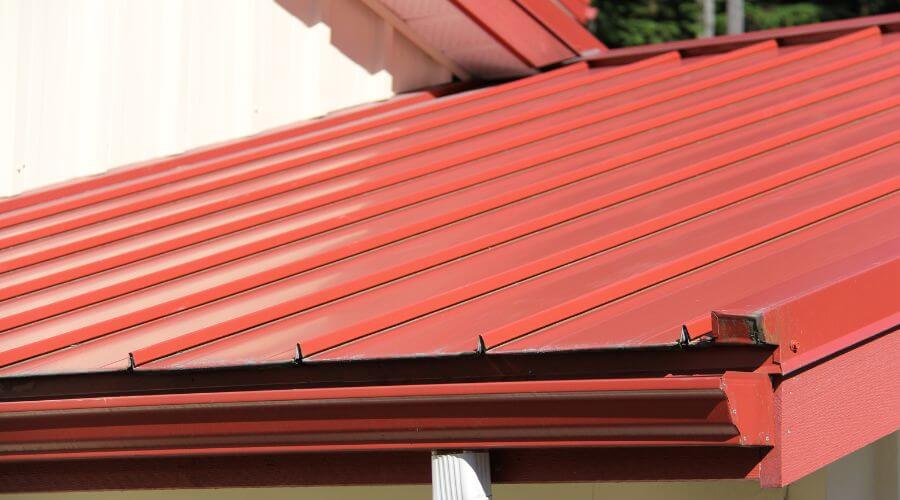 Professional gutter cleaning services in McLouth, KS